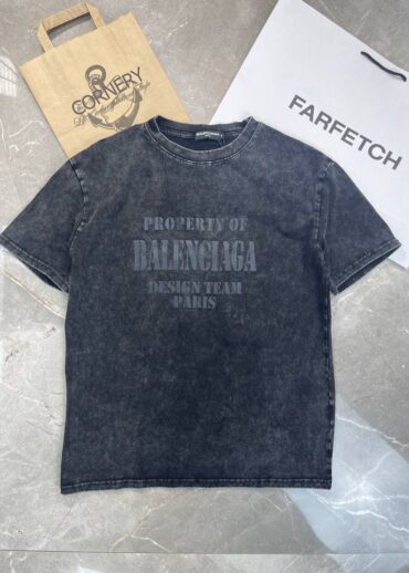 Футболка Balenciaga