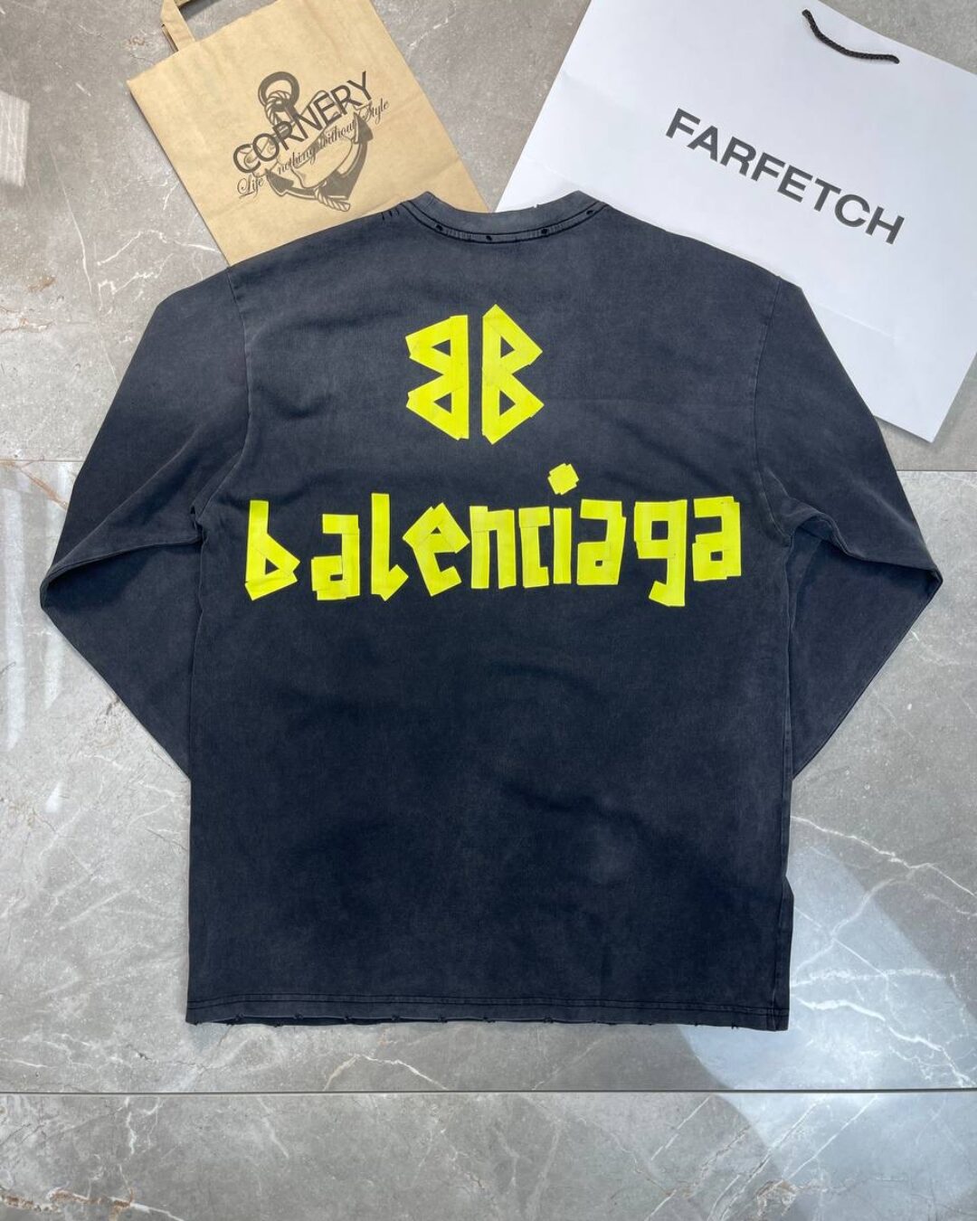 Кофта Balenciaga — изображение 2