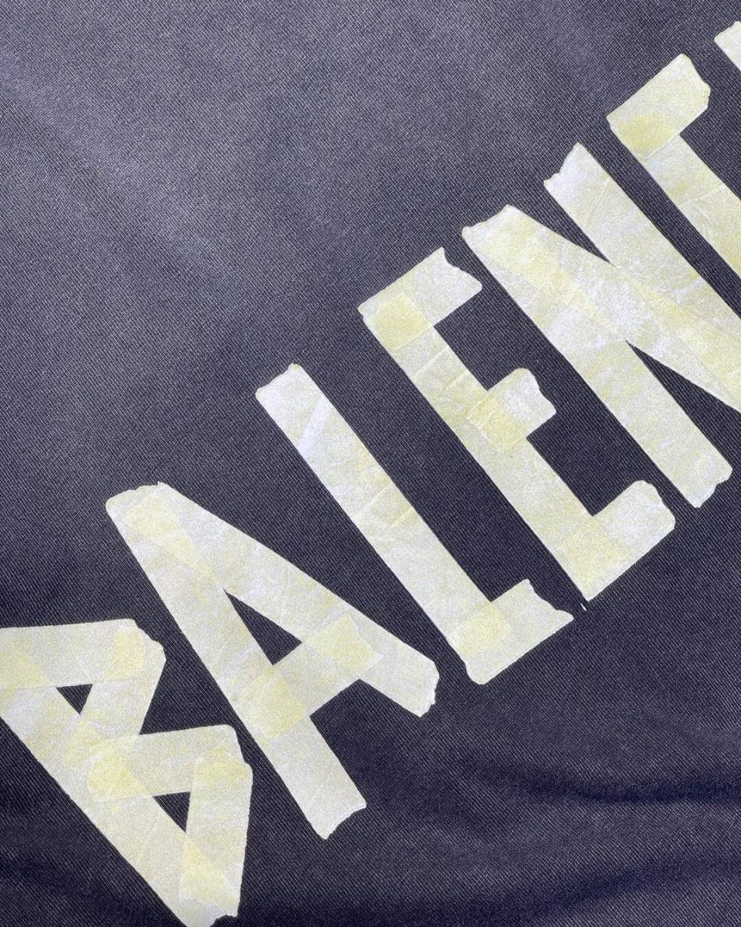 Кофта Balenciaga — изображение 3