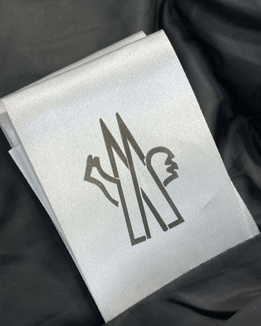 Пуховик Moncler — изображение 8