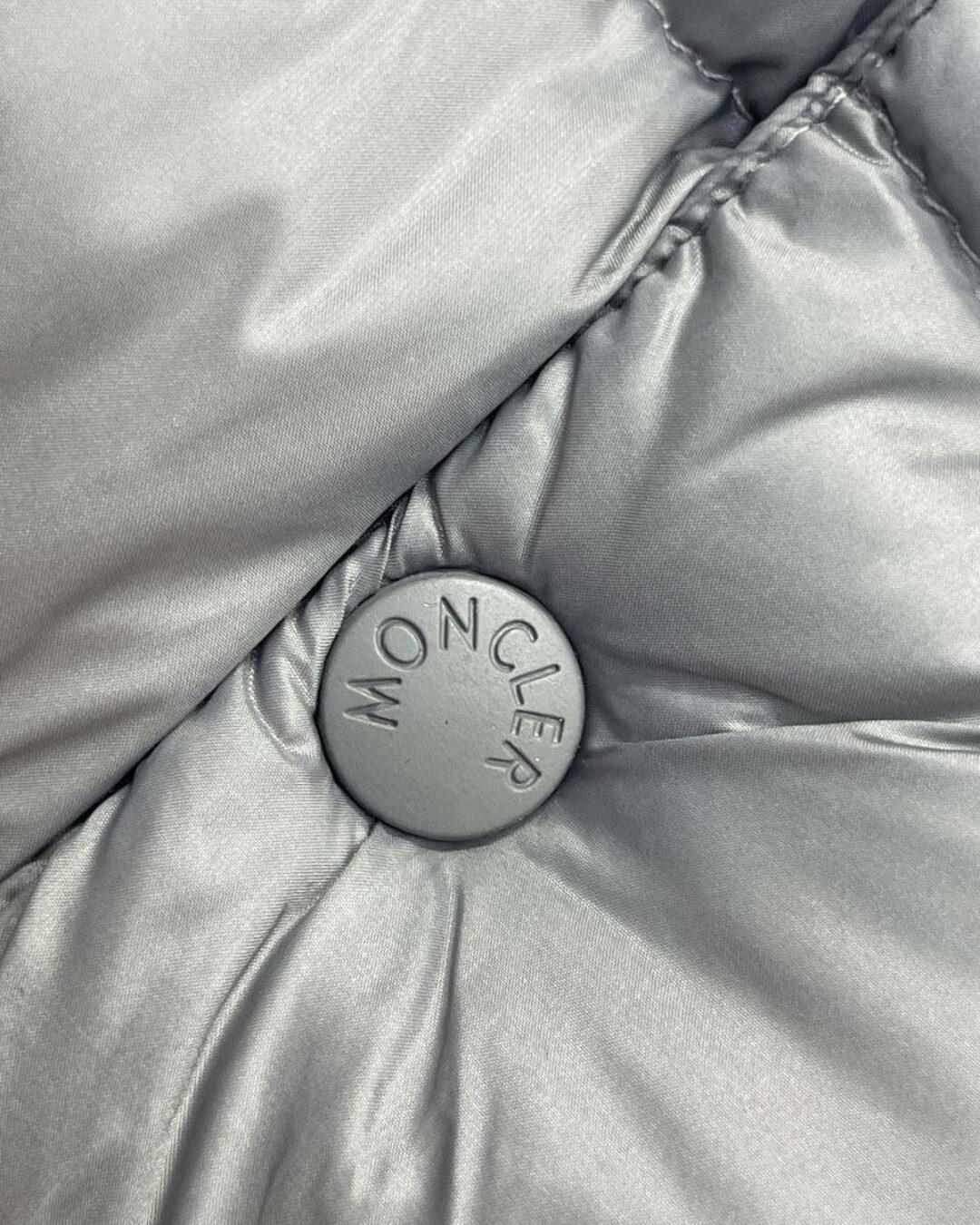 Жилет Moncler — изображение 6