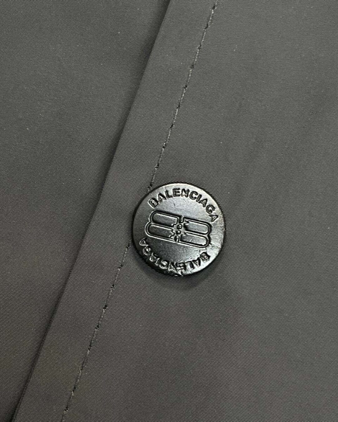 Ветровка Balenciaga — изображение 8