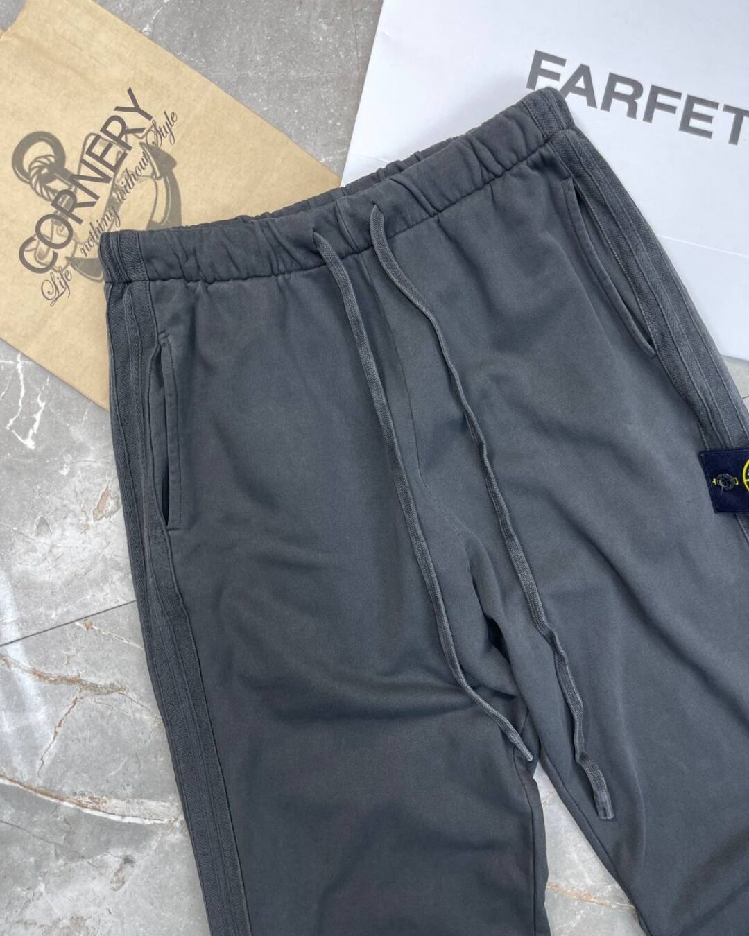 Спортивные Штаны Stone Island — изображение 3