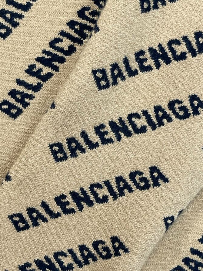 Свитер Balenciaga — изображение 4