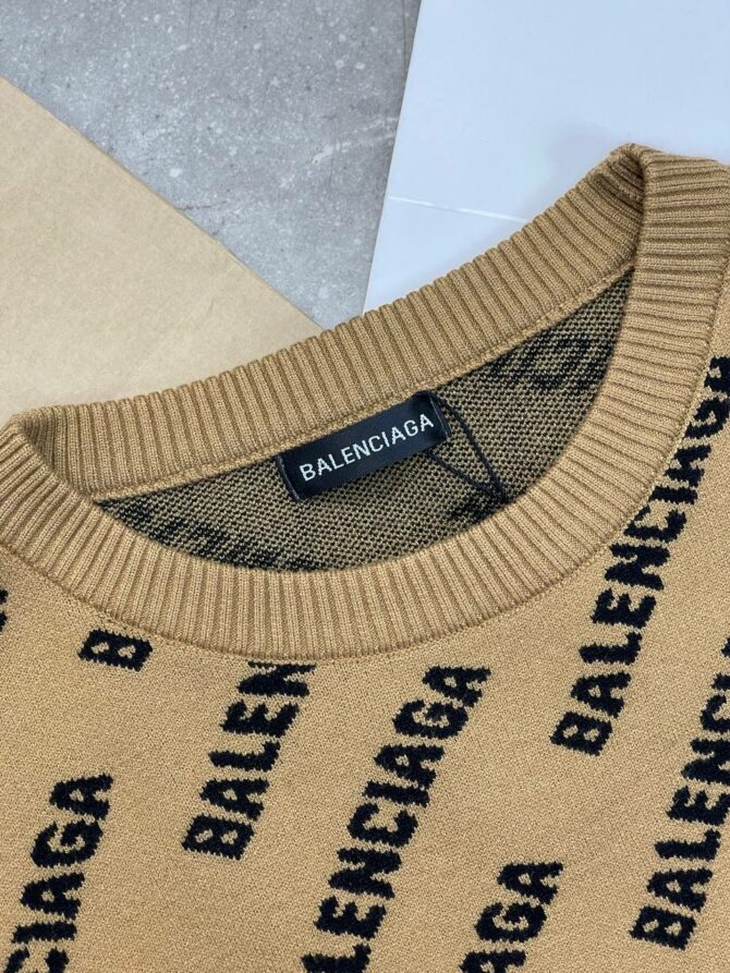 Свитер Balenciaga — изображение 9