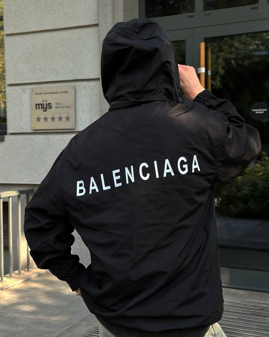 Ветровка Balenciaga — изображение 2