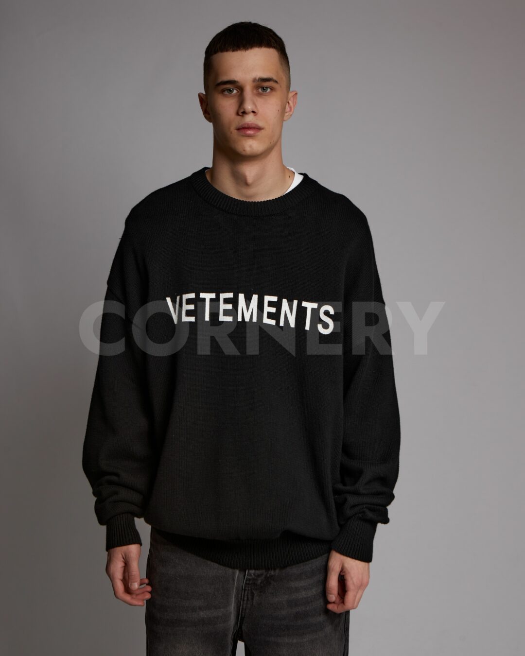 Свитер Vetements