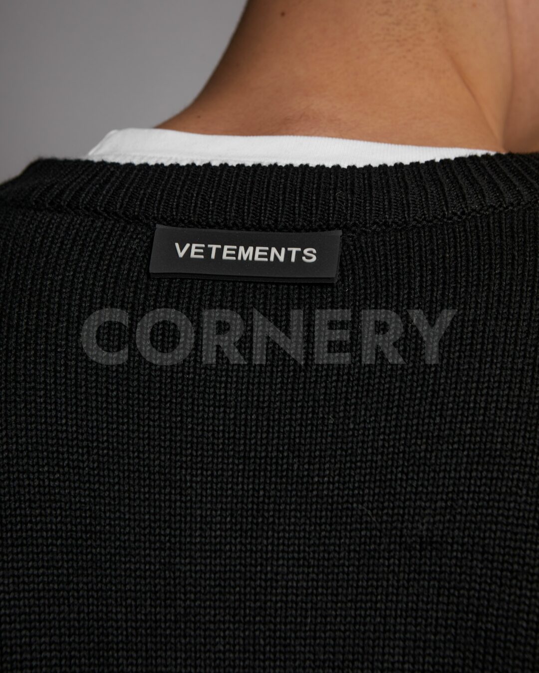 Свитер Vetements — изображение 8