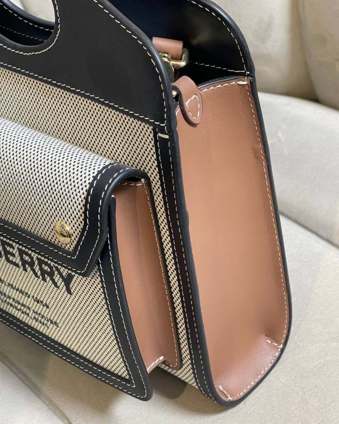 Сумка Burberry Pocket Back — изображение 6