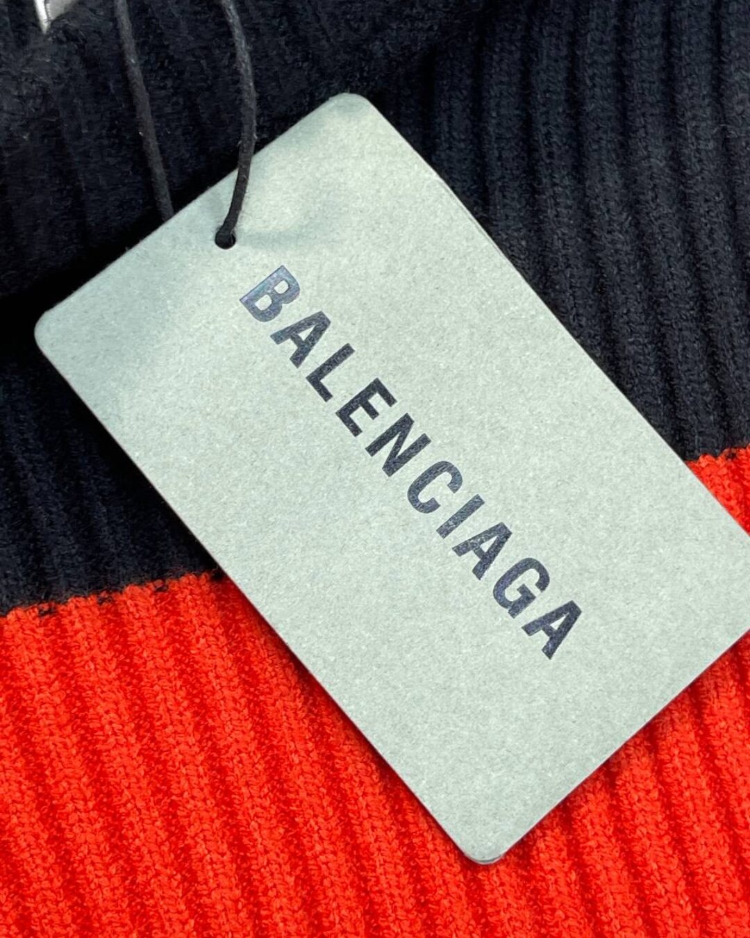 Свитер Balenciaga — изображение 10
