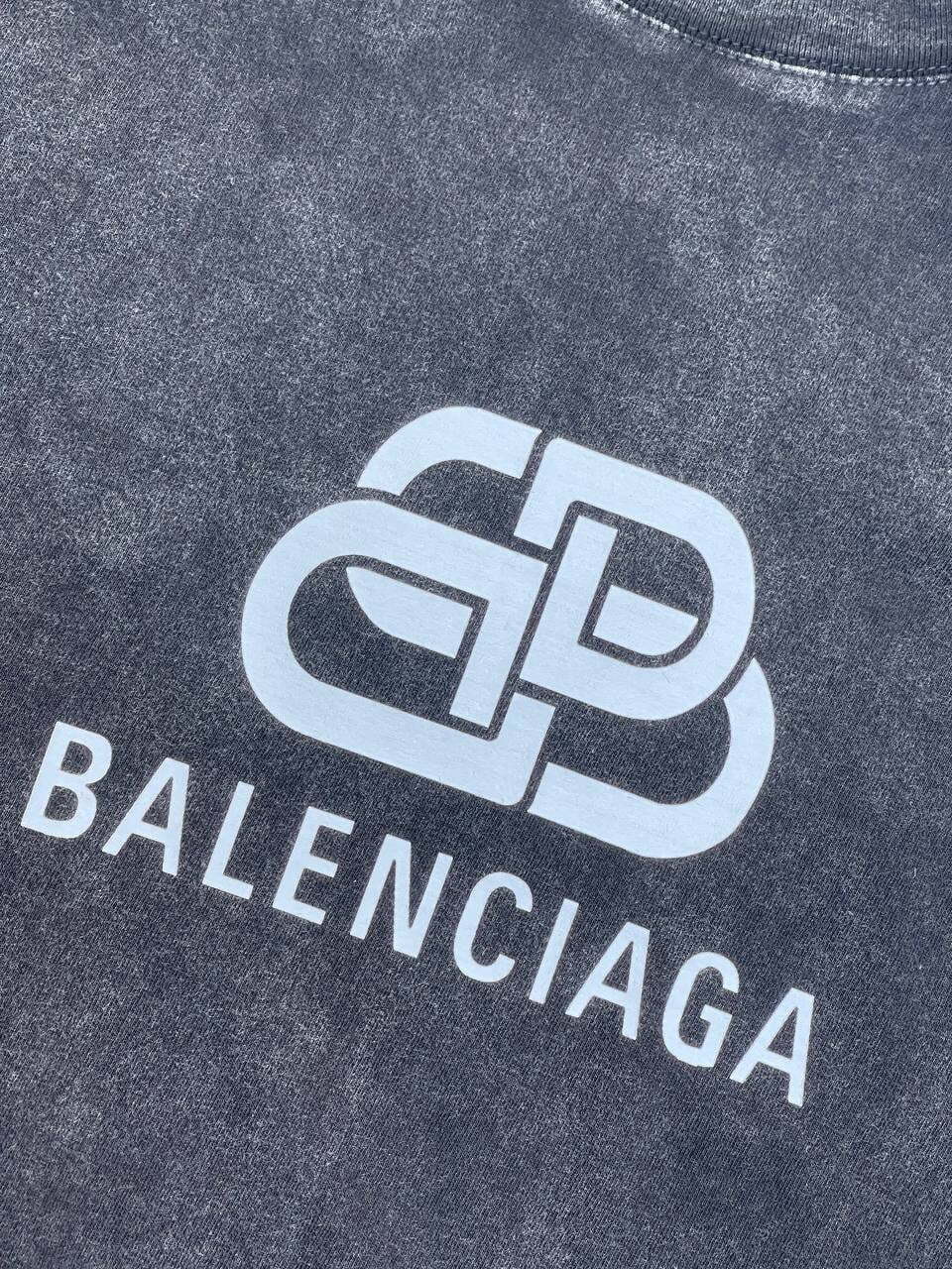Футболка Balenciaga — фото 7