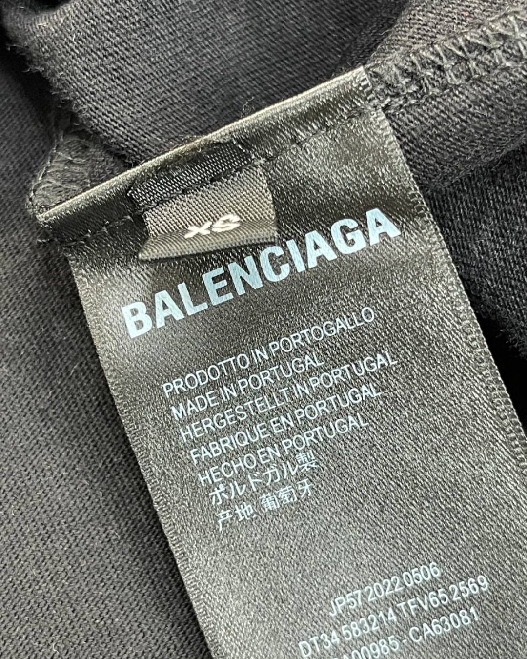 Футболка Balenciaga — изображение 8