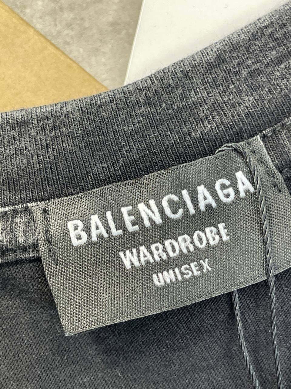 Футболка Balenciaga — фото 9