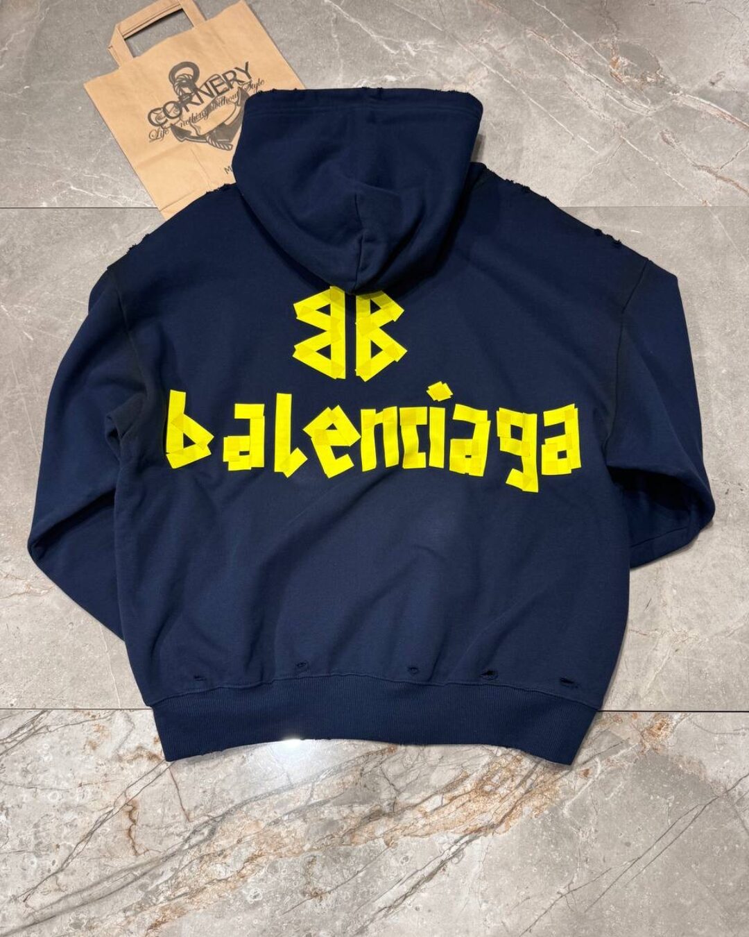 Худи Balenciaga — изображение 5
