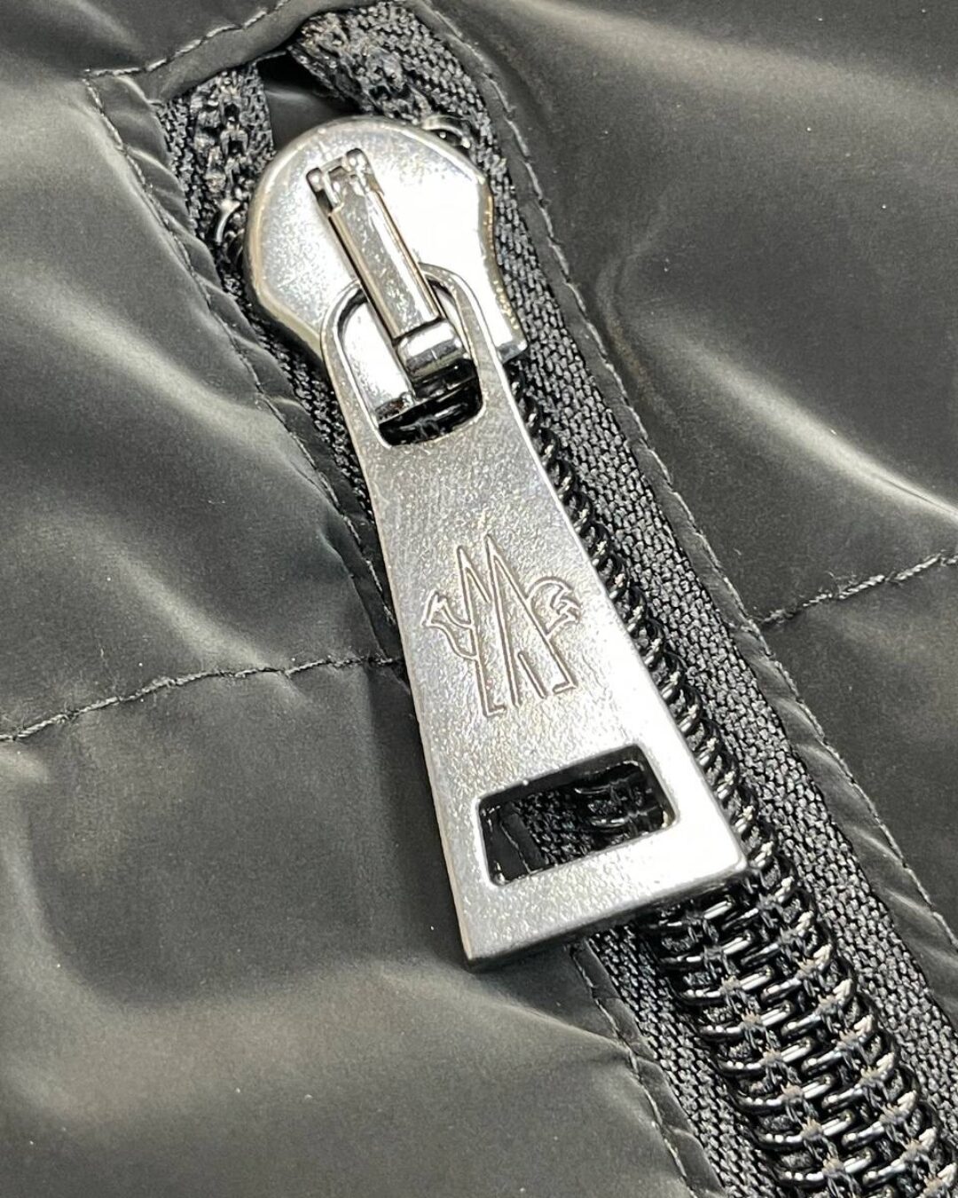 Пуховик Moncler — изображение 3