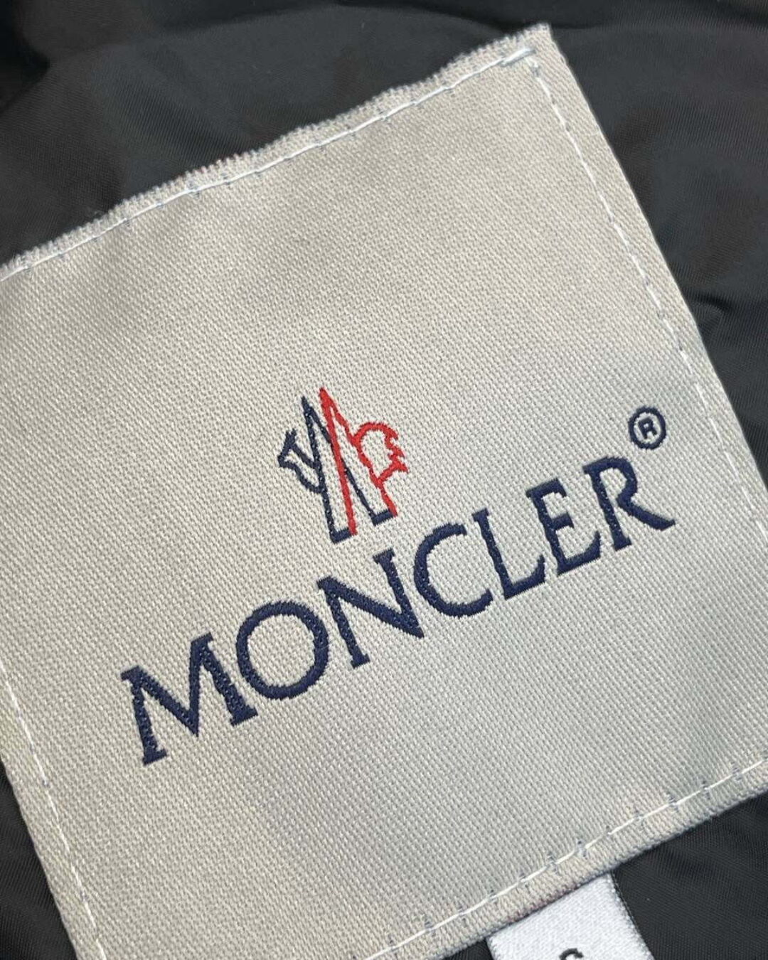 Пуховик Moncler — изображение 7