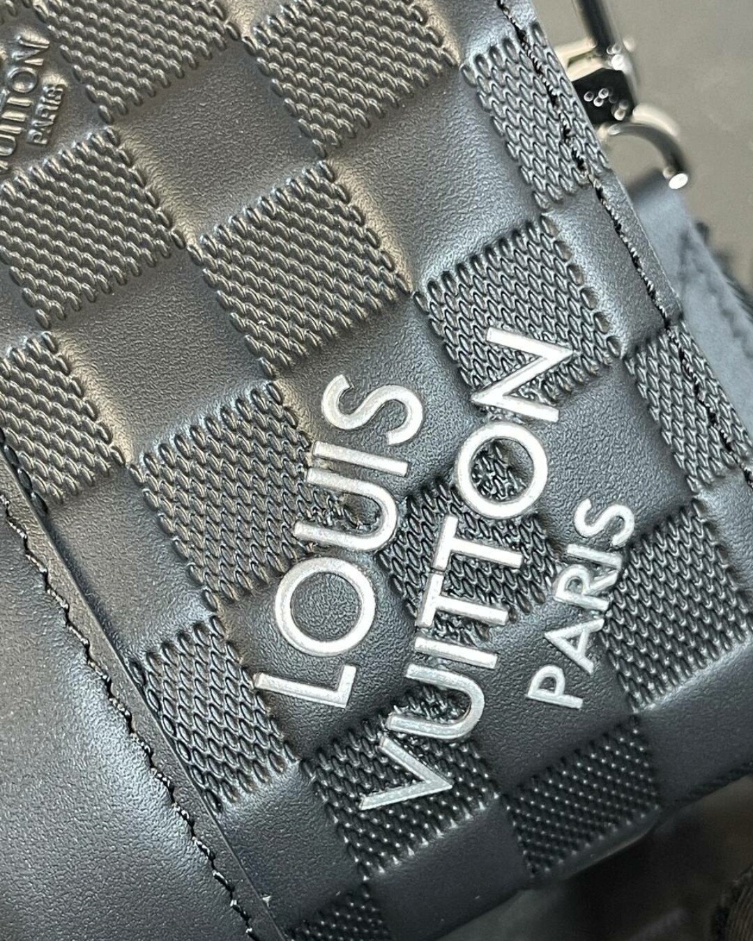 Сумка Louis Vuitton Keepall — изображение 4