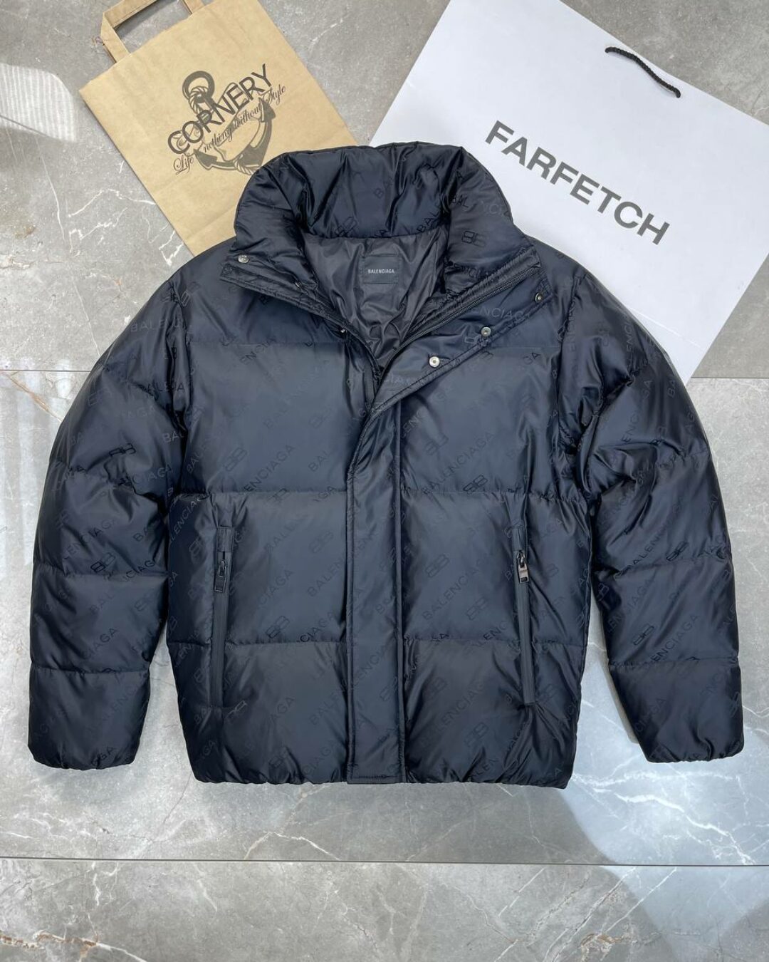 Пуховик Balenciaga