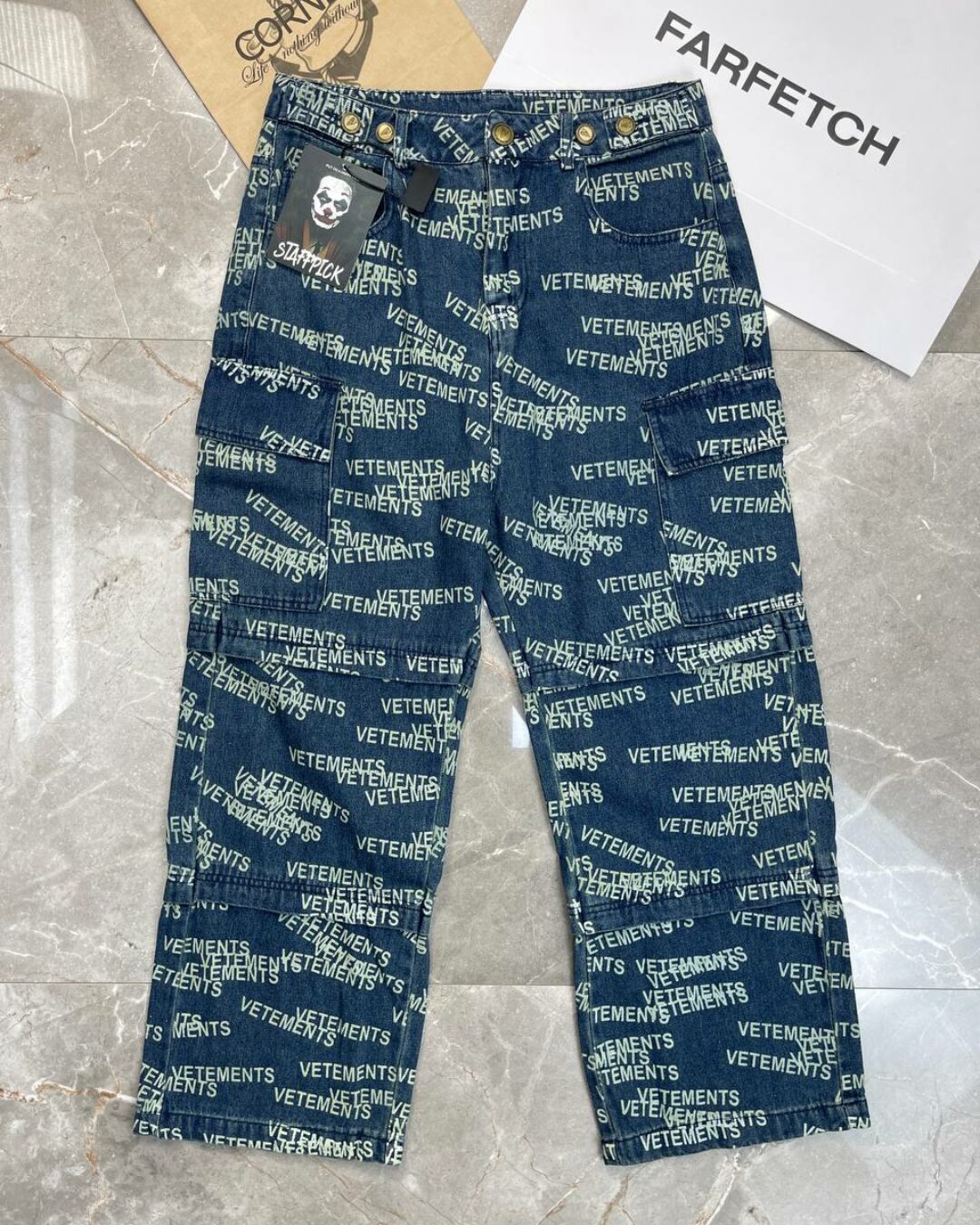 Джинсы Vetements