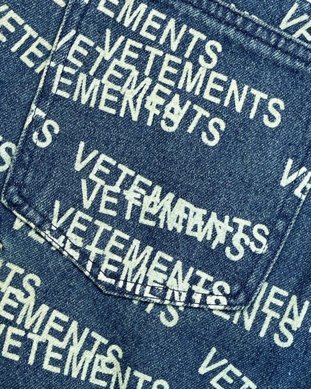 Джинсы Vetements — изображение 8