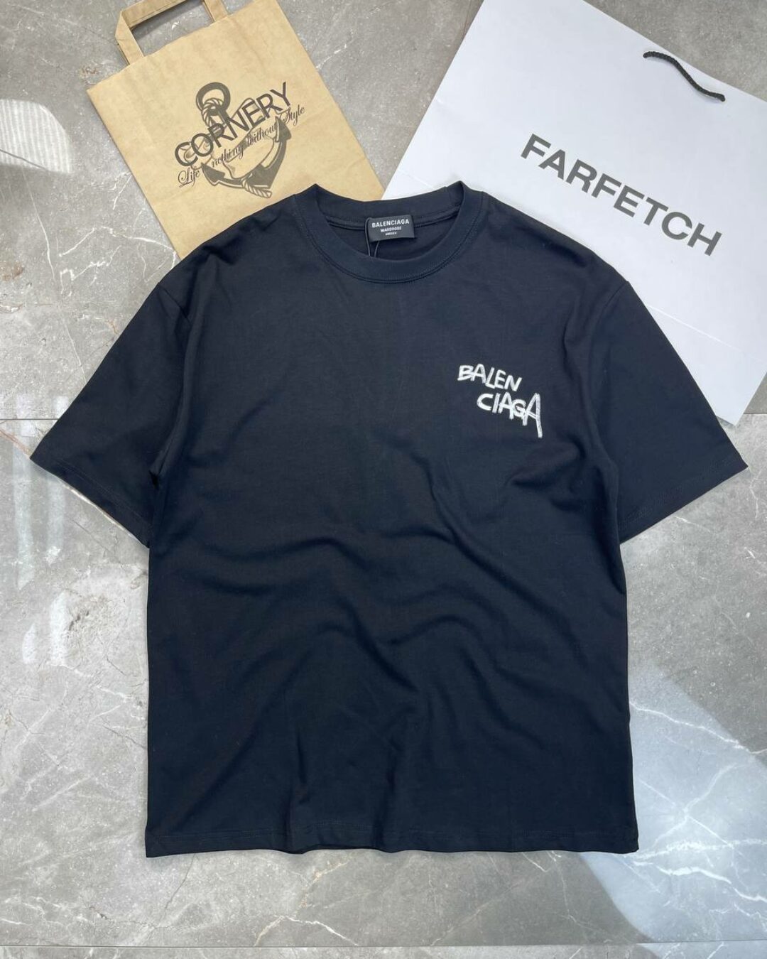 Футболка Balenciaga