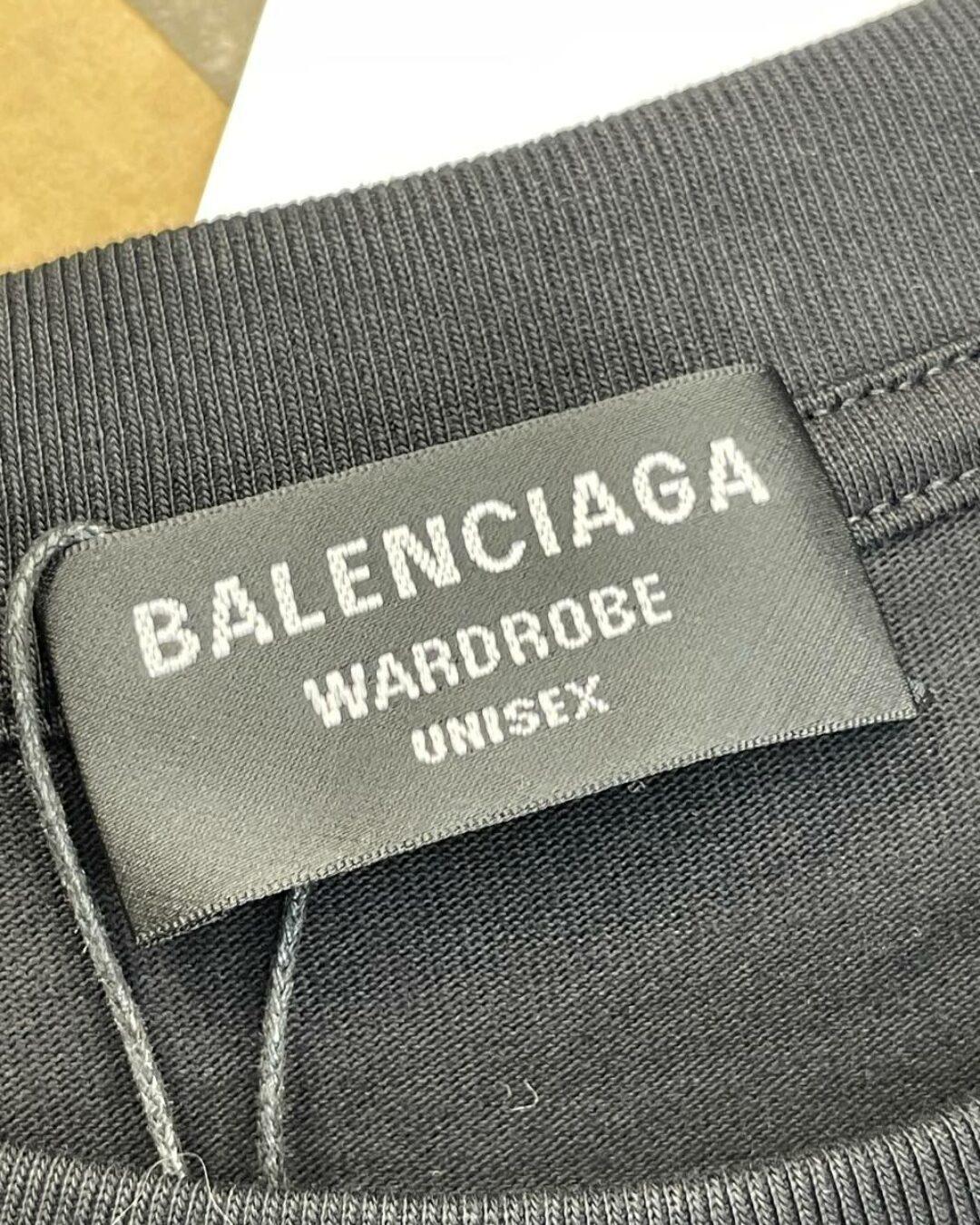Футболка Balenciaga — изображение 5