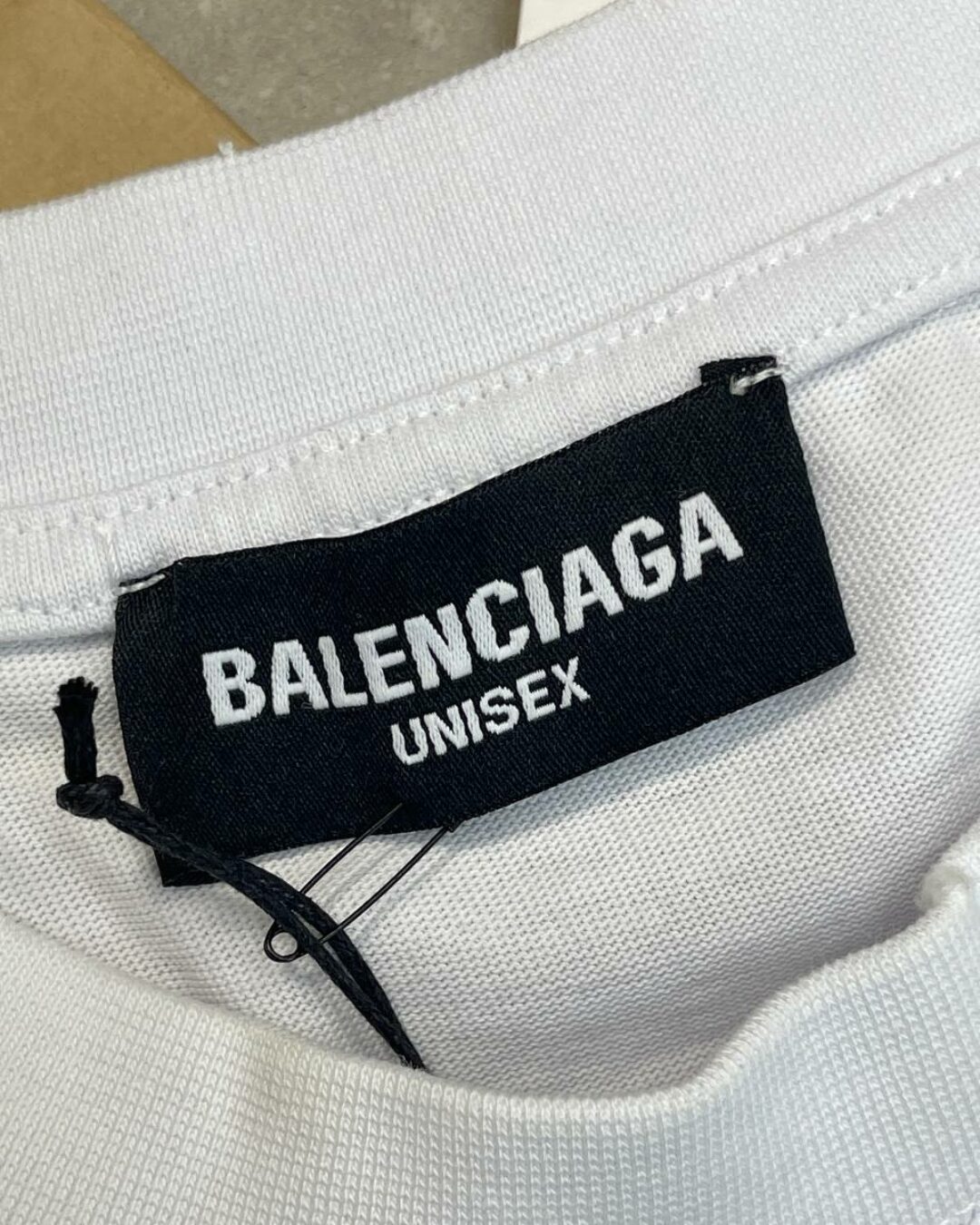 Футболка Balenciaga — изображение 6