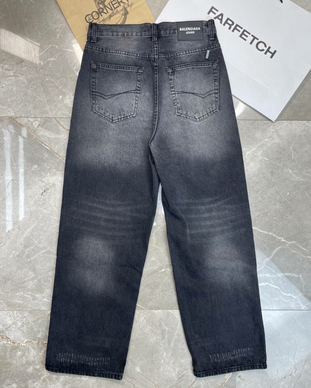 Джинсы Balenciaga — изображение 2