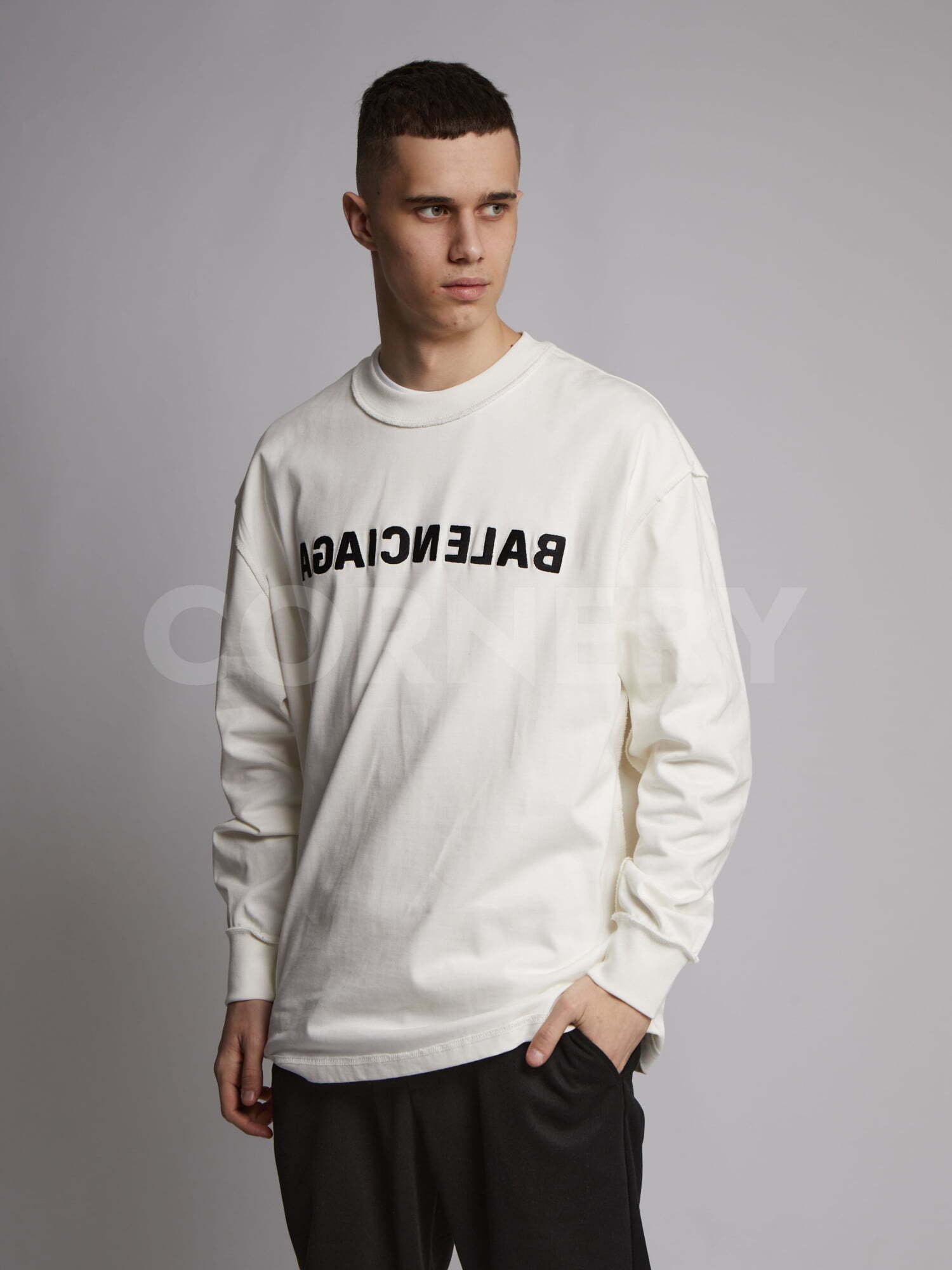 Кофта Balenciaga — фото 4
