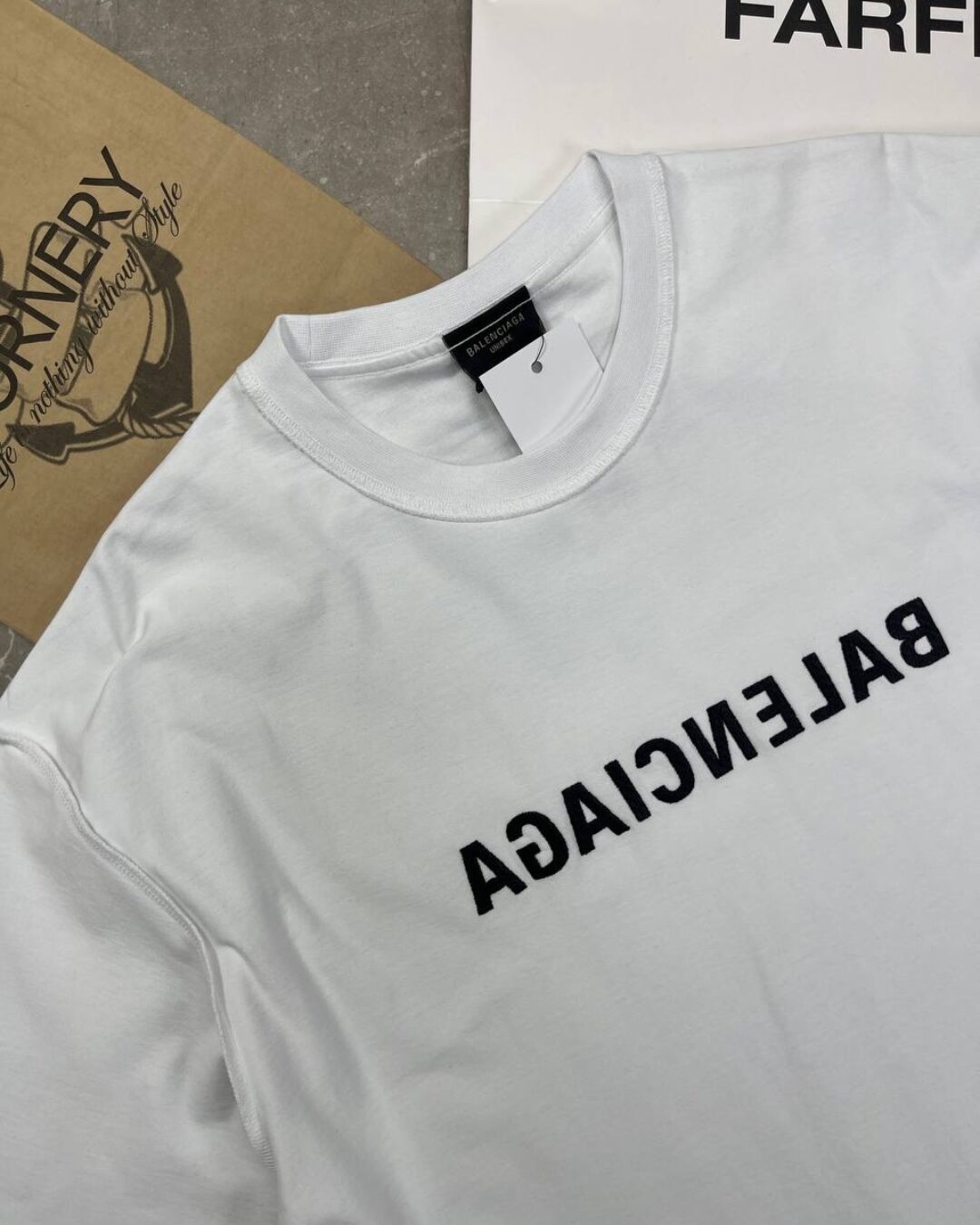 Футболка Balenciaga — изображение 3