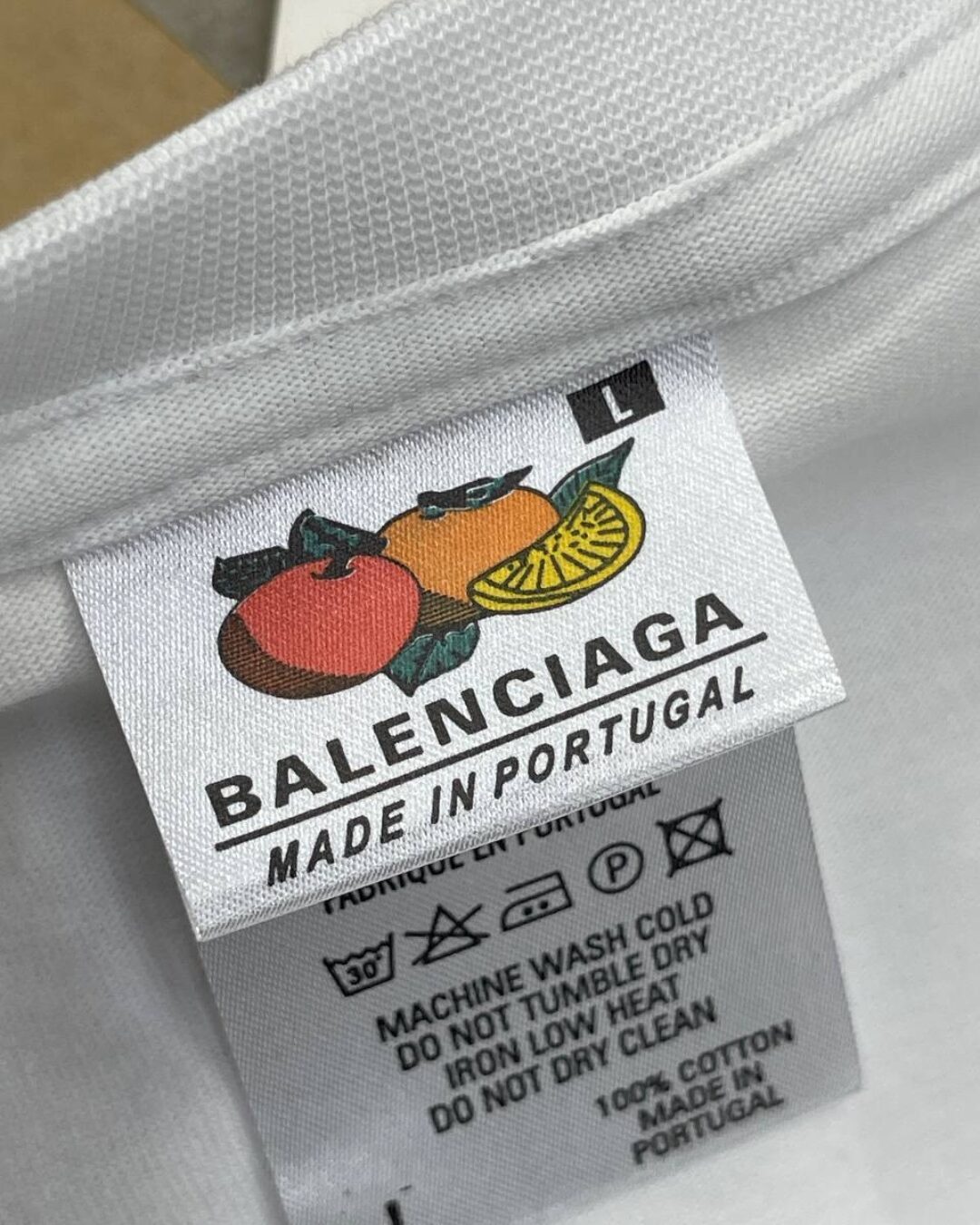 Футболка Balenciaga — изображение 7