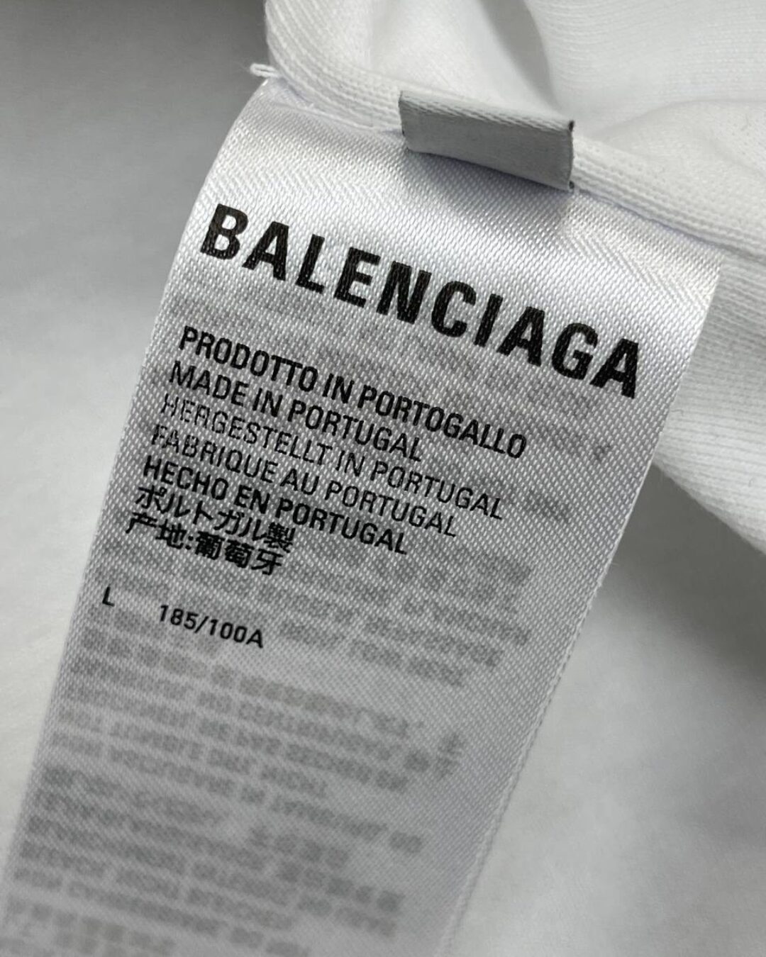 Футболка Balenciaga — изображение 8