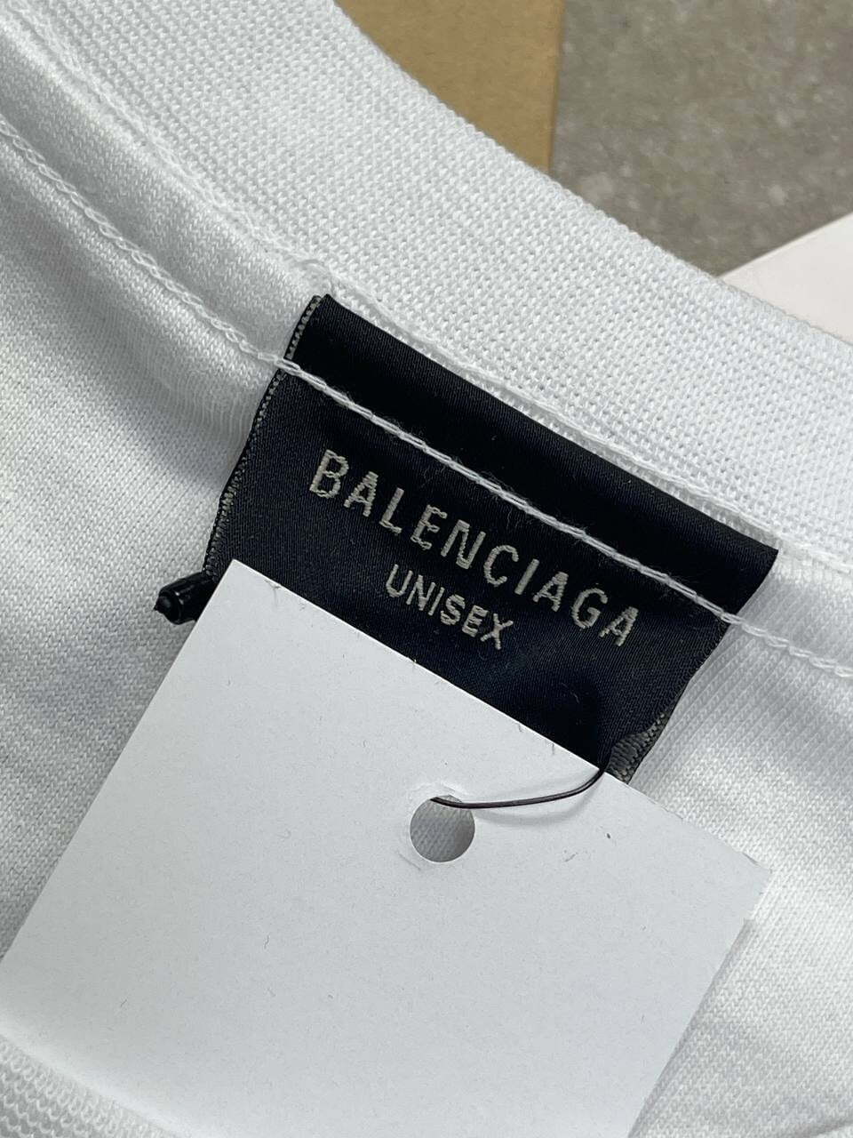 Футболка Balenciaga — фото 10