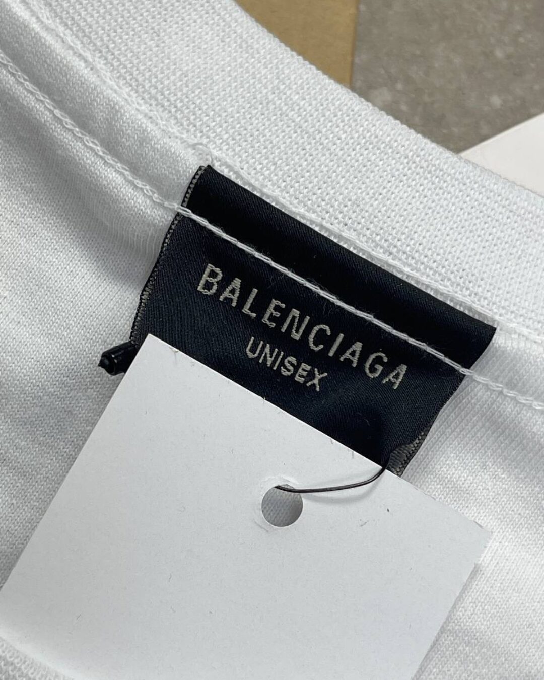 Футболка Balenciaga — изображение 9