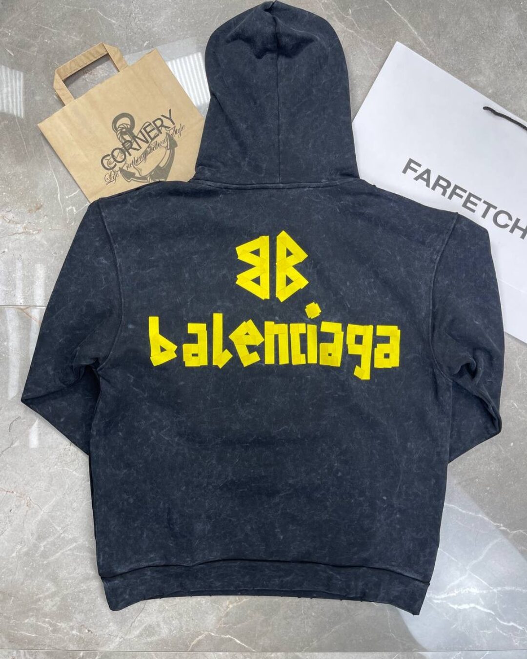 Худи Balenciaga — изображение 5