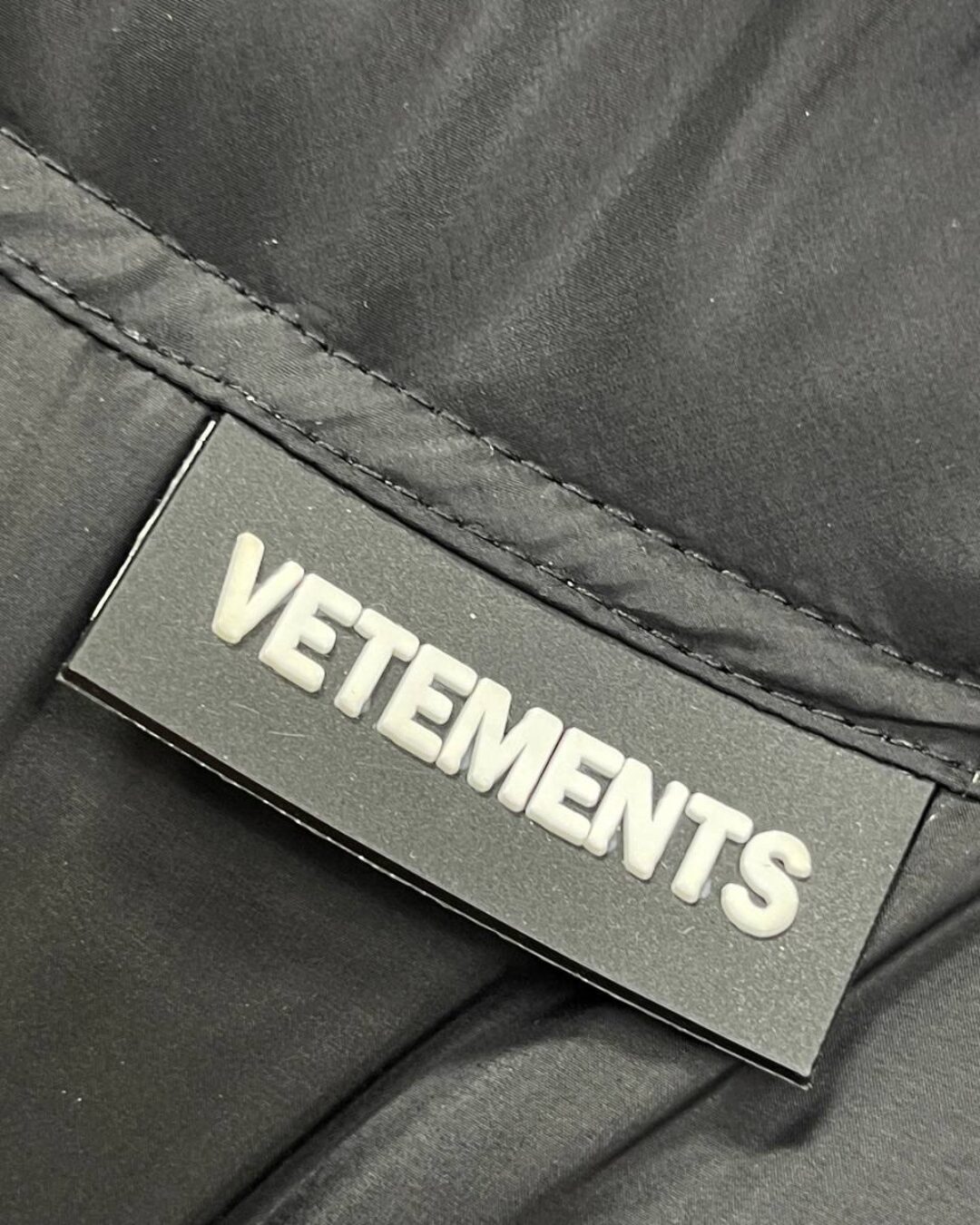 Пуховик Vetements — изображение 7