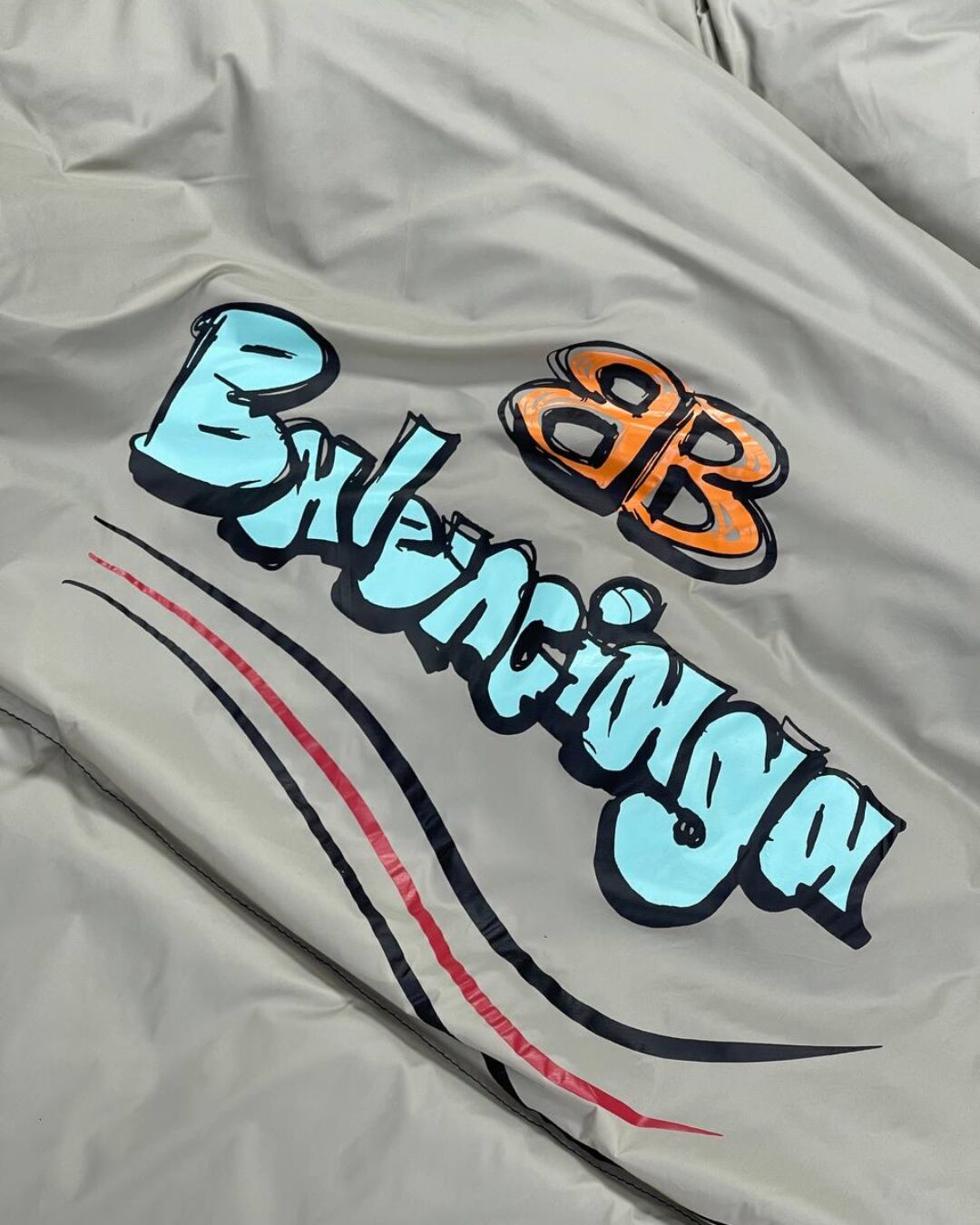Пуховик Balenciaga — изображение 8