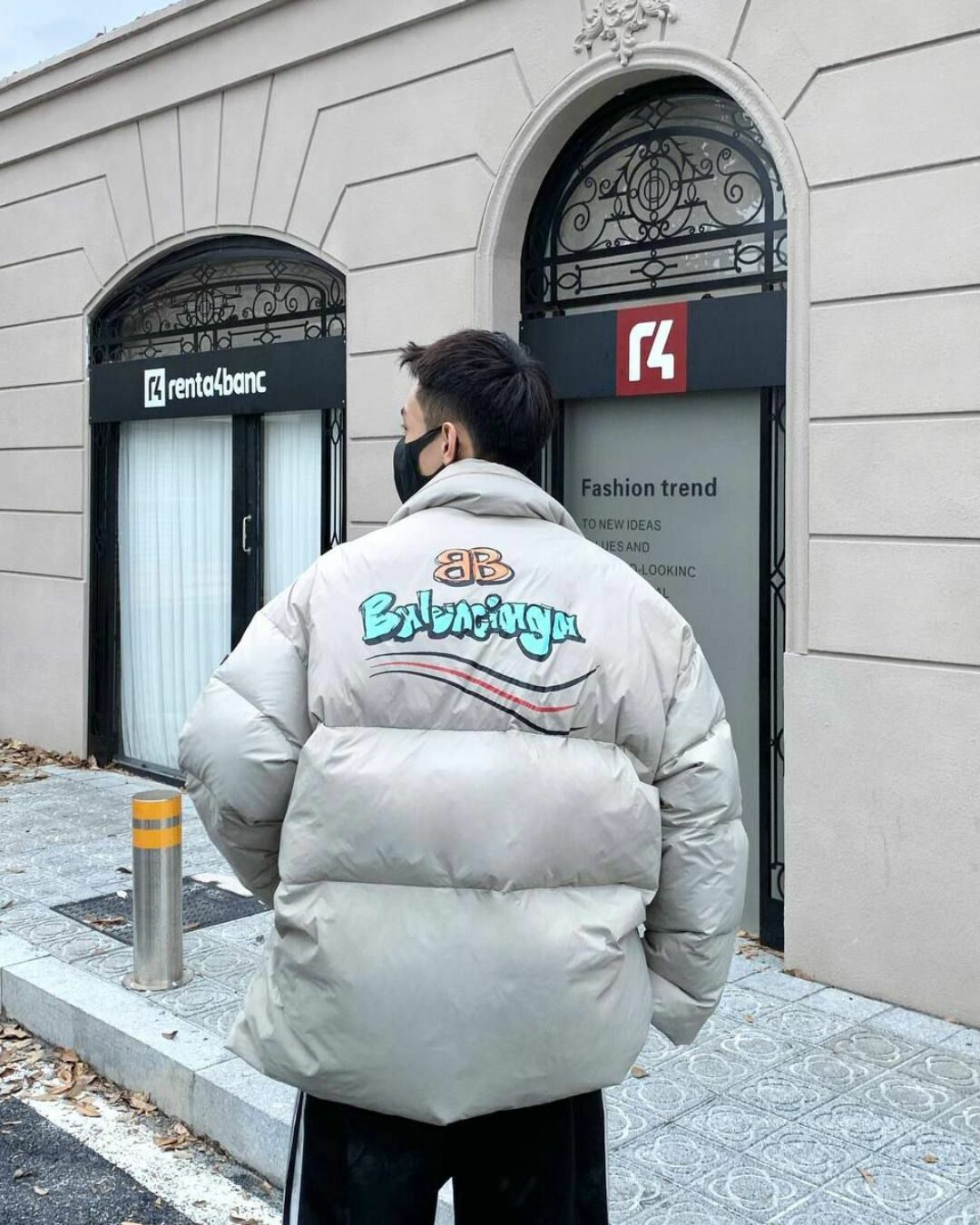 Пуховик Balenciaga — изображение 10