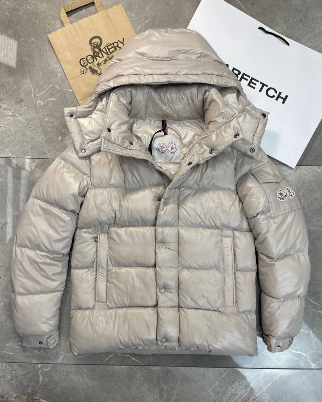 Пуховик Moncler