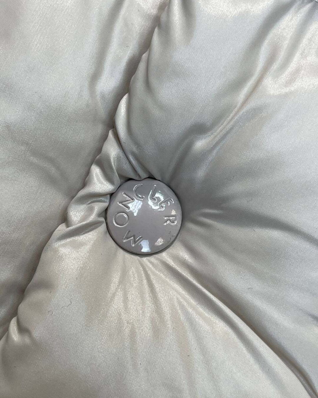 Пуховик Moncler — изображение 7