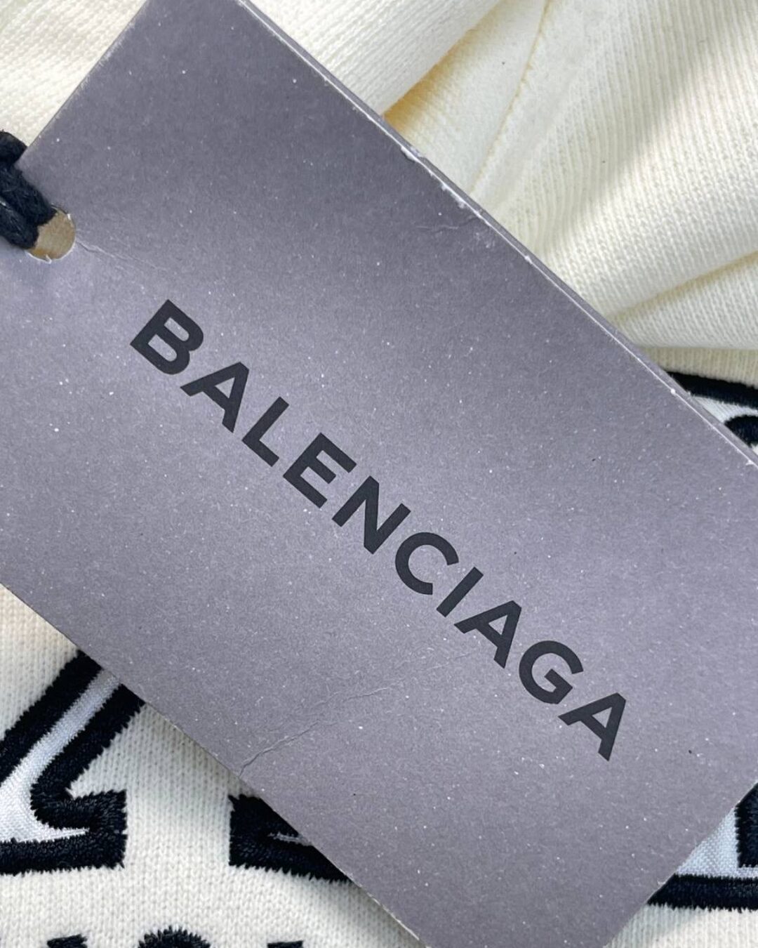 Худи Balenciaga — изображение 9
