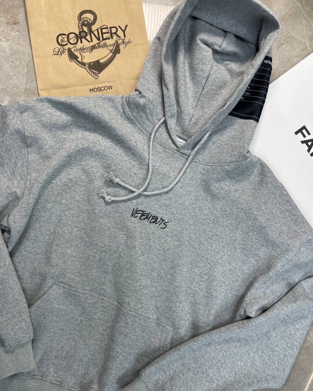 Худи Vetements — изображение 3