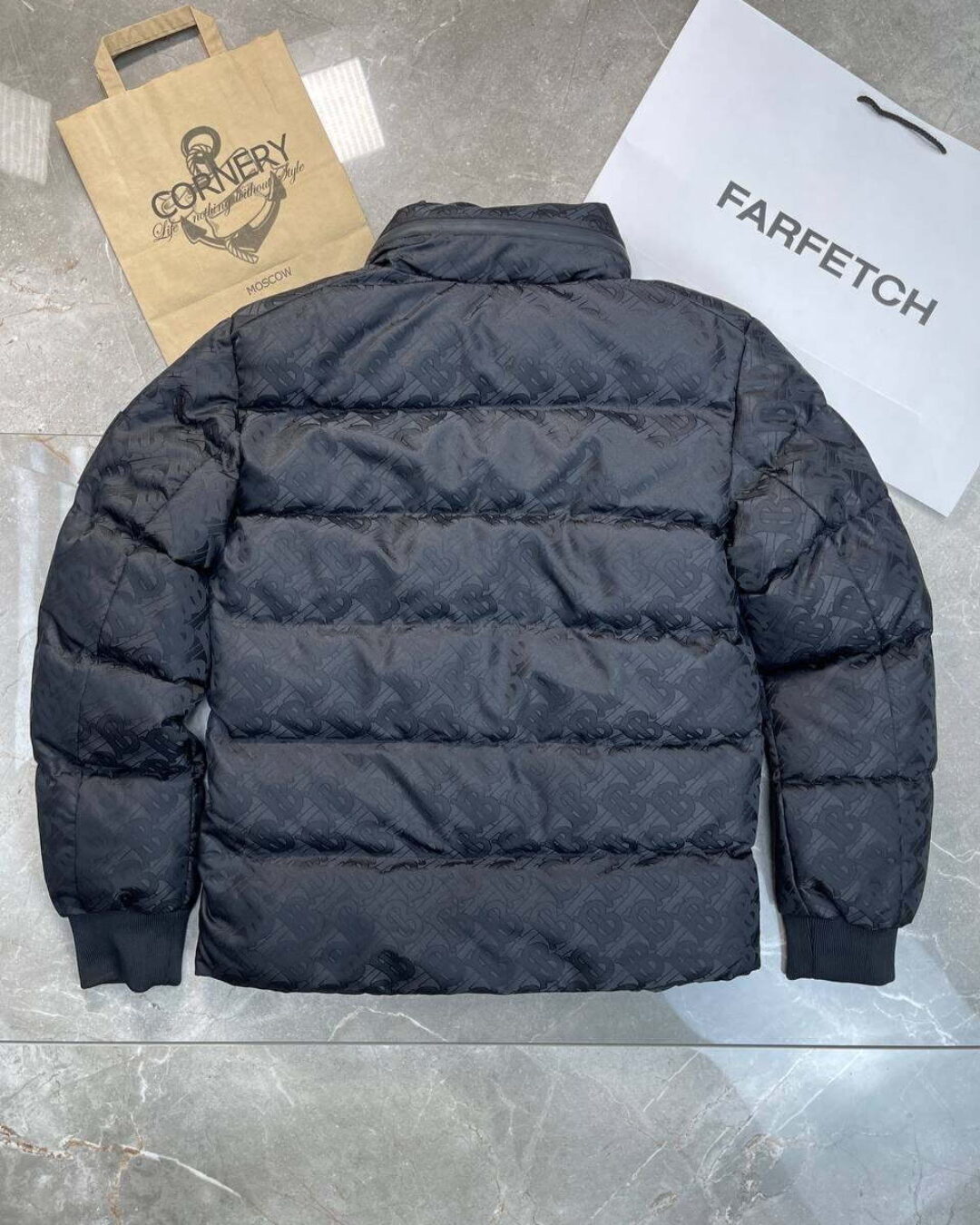 Пуховик Burberry — изображение 2