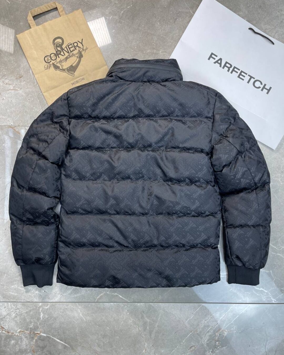 Пуховик Burberry — изображение 2