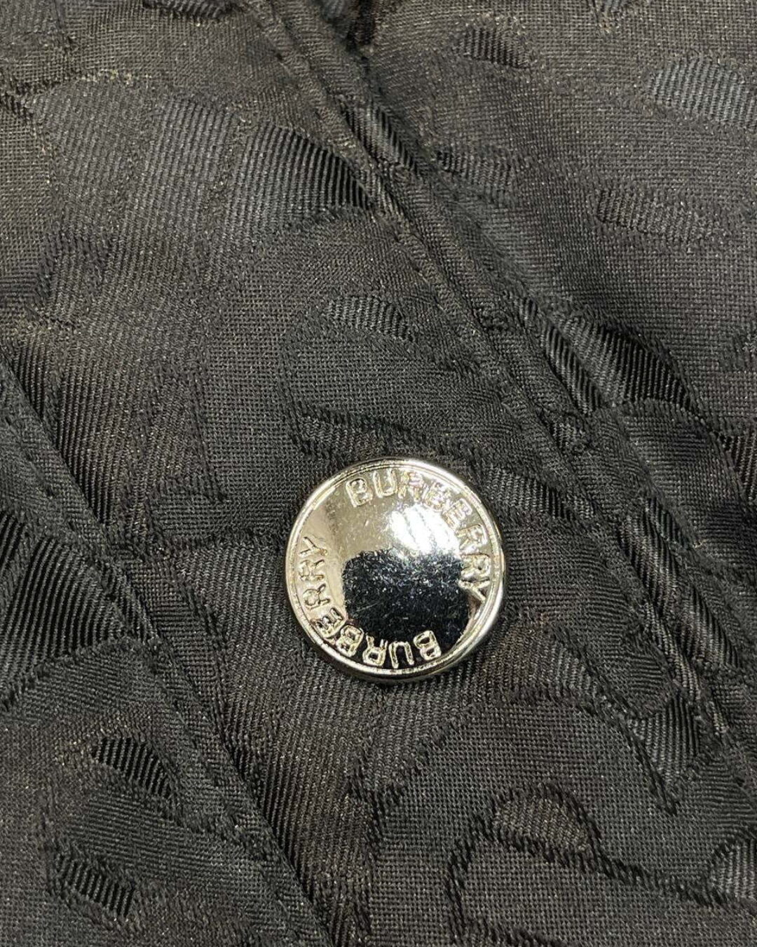 Пуховик Burberry — изображение 7