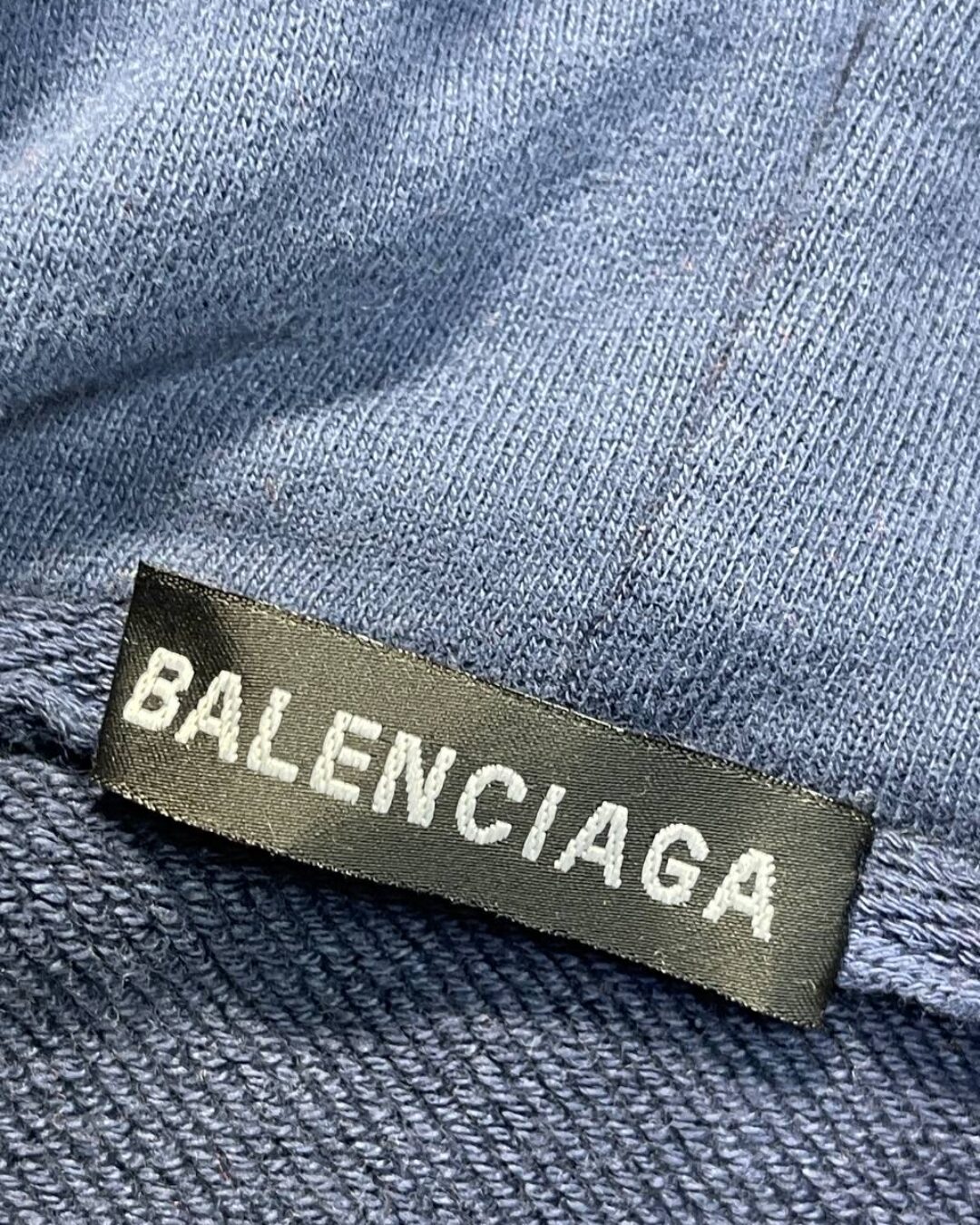 Худи Balenciaga — изображение 9