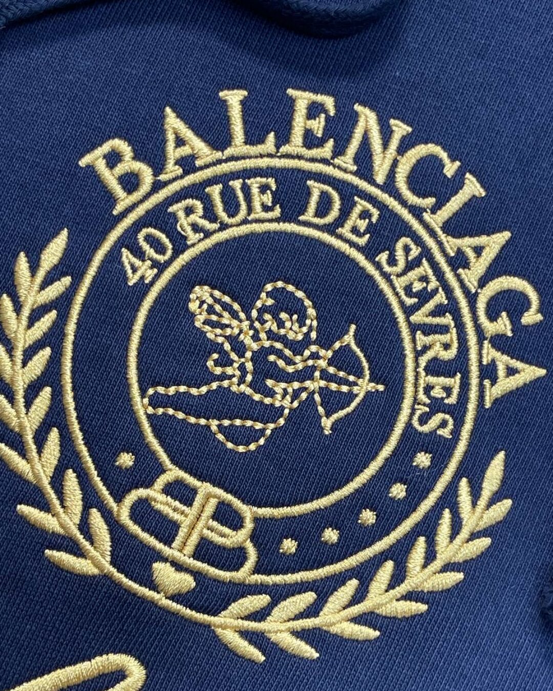 Худи Balenciaga — изображение 7