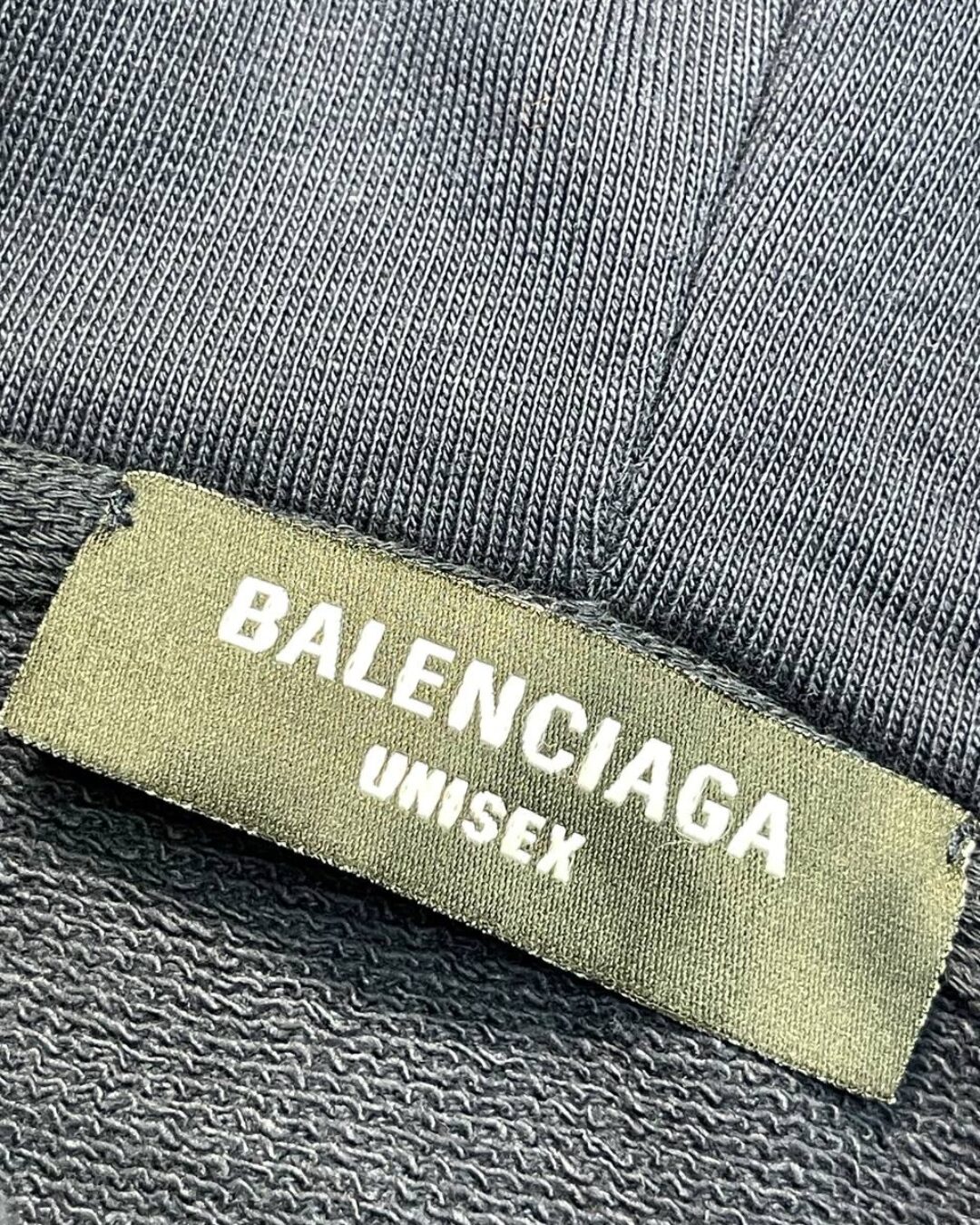 Худи Balenciaga — изображение 8