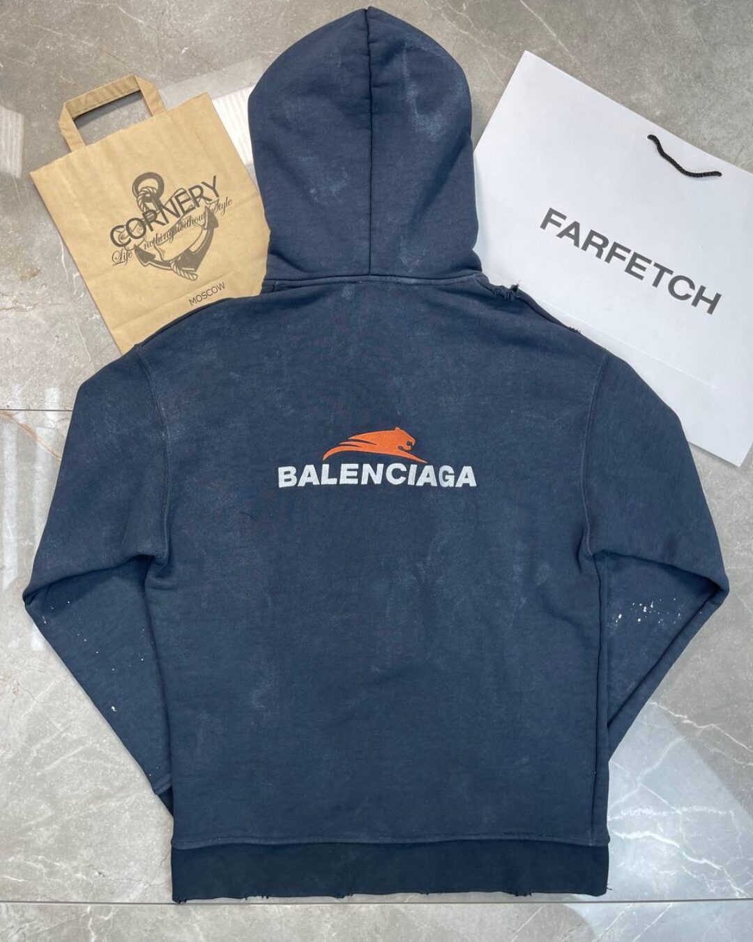 Худи Balenciaga — изображение 2