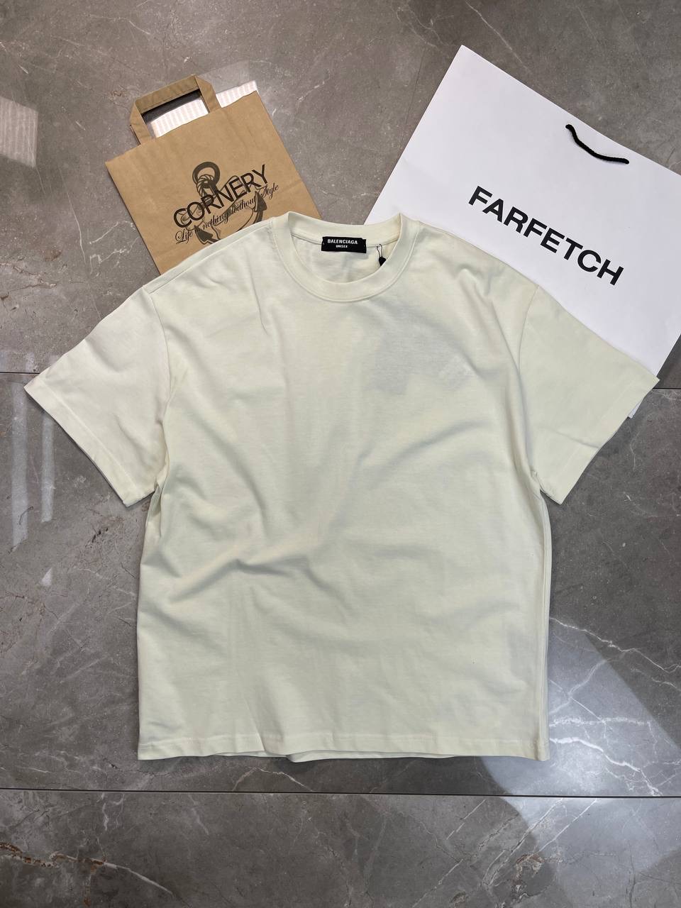 Футболка Balenciaga — фото 1